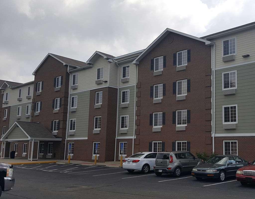 Extended Stay America Select Suites - Akron - South Portage Lakes Eksteriør bilde