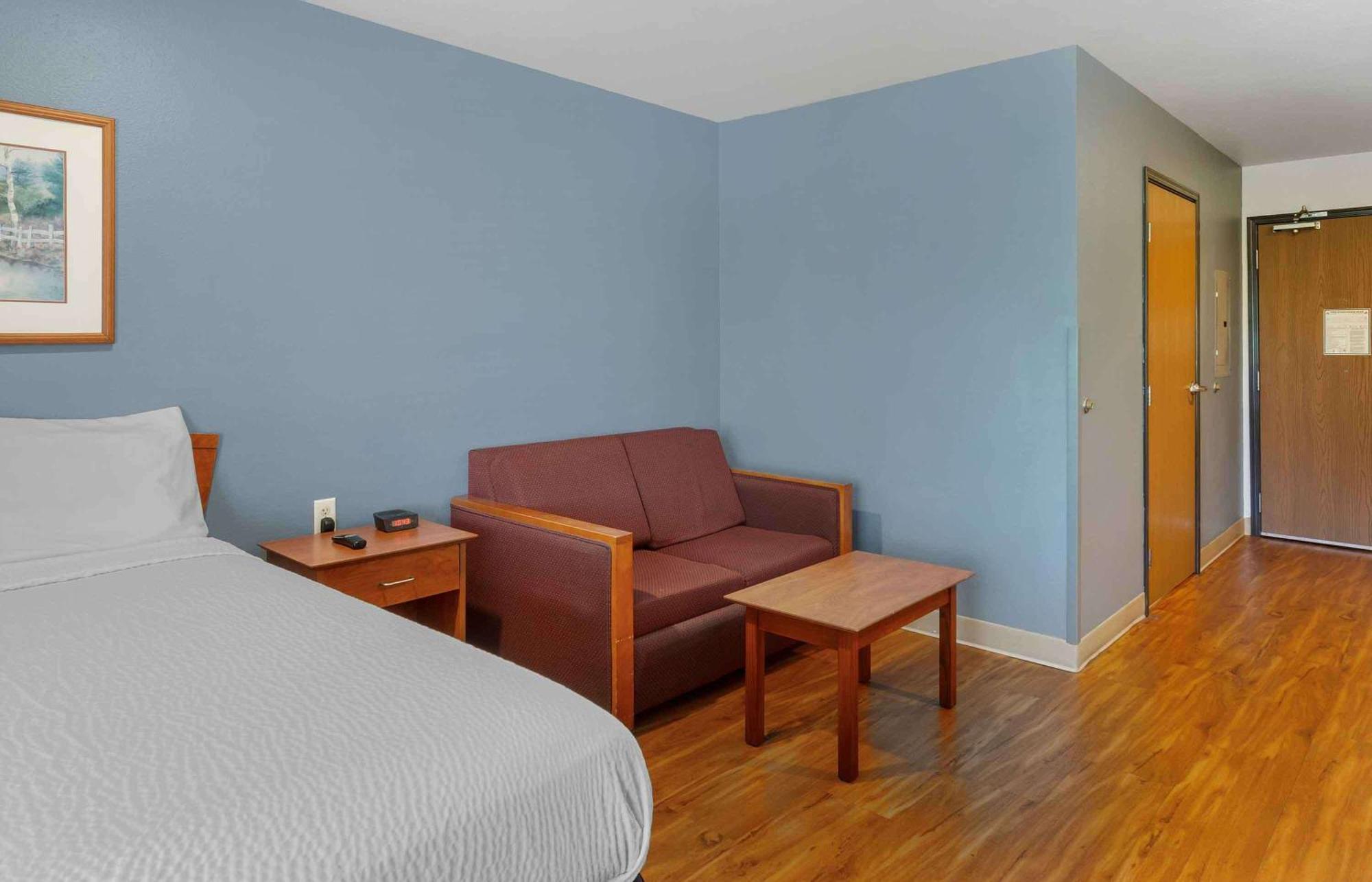 Extended Stay America Select Suites - Akron - South Portage Lakes Eksteriør bilde