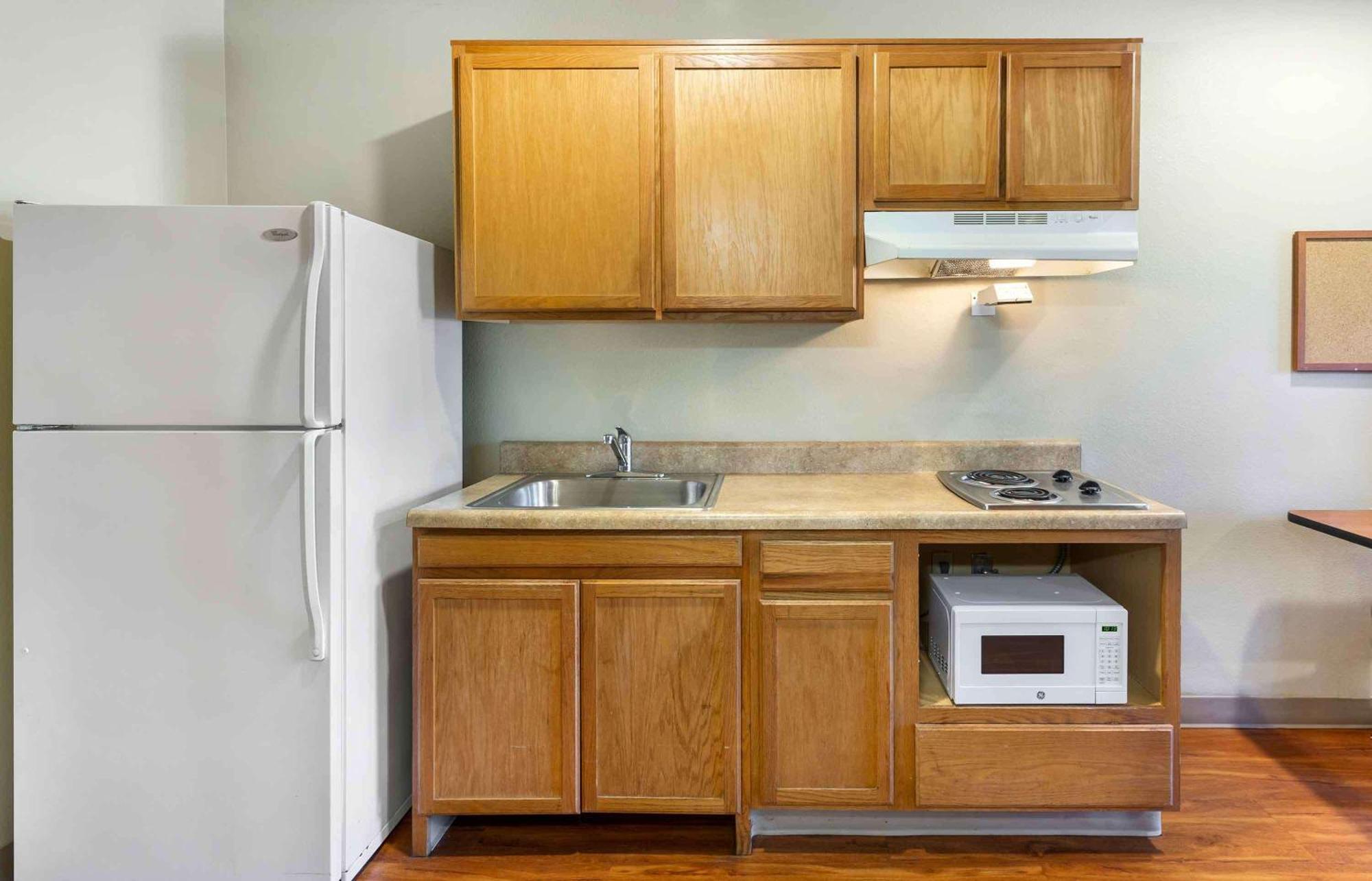 Extended Stay America Select Suites - Akron - South Portage Lakes Eksteriør bilde